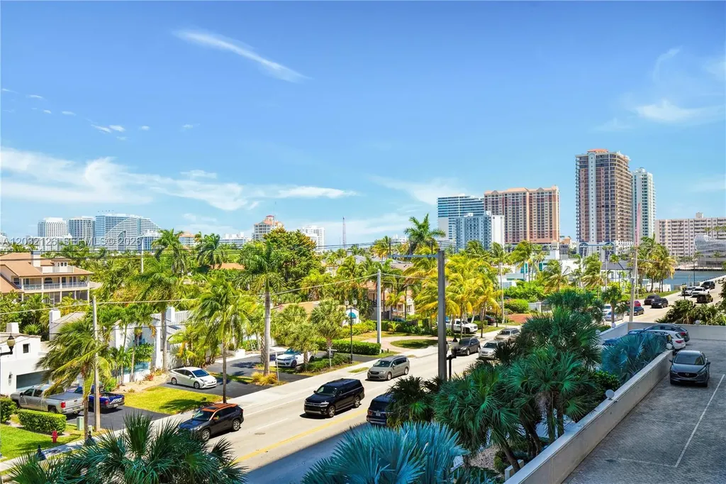 2500 E Las Olas Boulevard Fort Lauderdale FL 33301