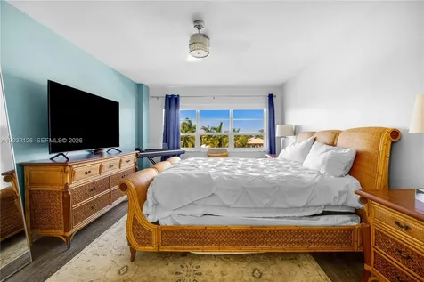 2500 E Las Olas Boulevard Fort Lauderdale FL 33301