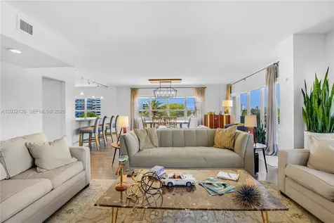 2500 E Las Olas Boulevard Fort Lauderdale FL 33301