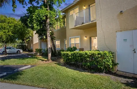 1701 NW 96th Terrace Pembroke Pines FL 33024