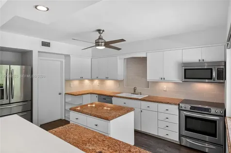 10025 NE 3rd Avenue Miami Shores FL 33138