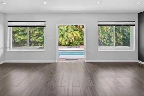 10025 NE 3rd Avenue Miami Shores FL 33138