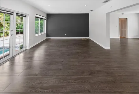 10025 NE 3rd Avenue Miami Shores FL 33138
