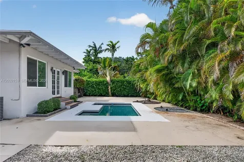 10025 NE 3rd Avenue Miami Shores FL 33138