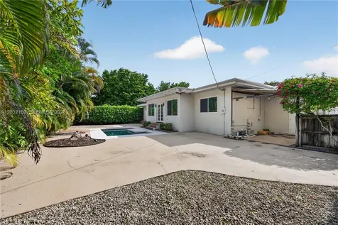 10025 NE 3rd Avenue Miami Shores FL 33138