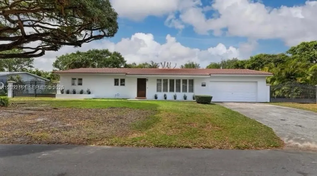 15620 SW 87th Court Palmetto Bay FL 33157