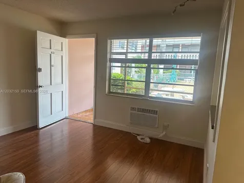 160 NE 8th Avenue Hallandale Beach FL 33009
