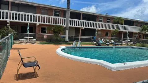 160 NE 8th Avenue Hallandale Beach FL 33009