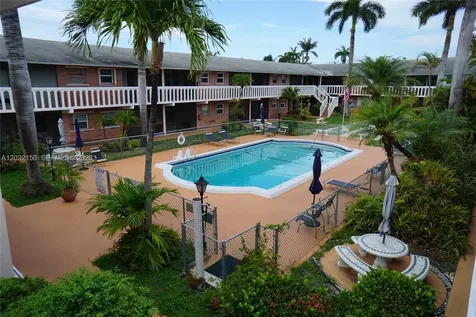 160 NE 8th Avenue Hallandale Beach FL 33009