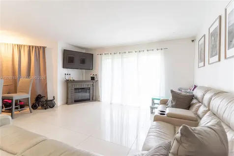7907 N Silverado Circle Davie FL 33024