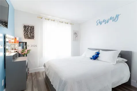 7907 N Silverado Circle Davie FL 33024