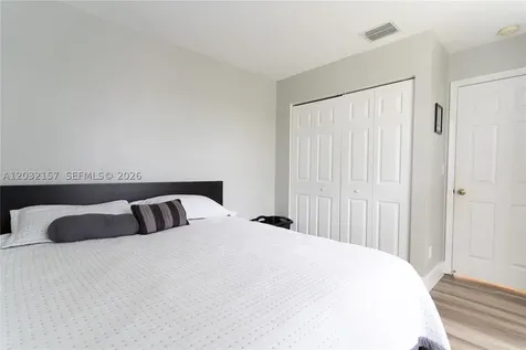 7907 N Silverado Circle Davie FL 33024