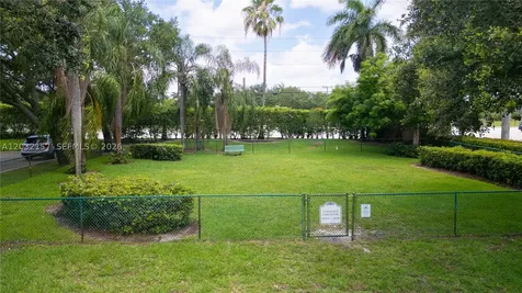 7907 N Silverado Circle Davie FL 33024