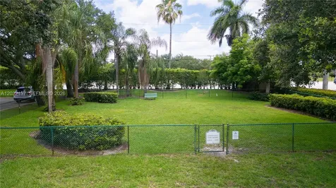 7907 N Silverado Circle Davie FL 33024