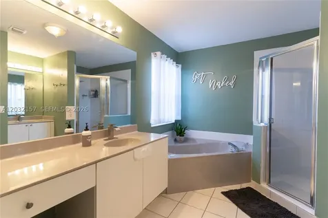 7907 N Silverado Circle Davie FL 33024