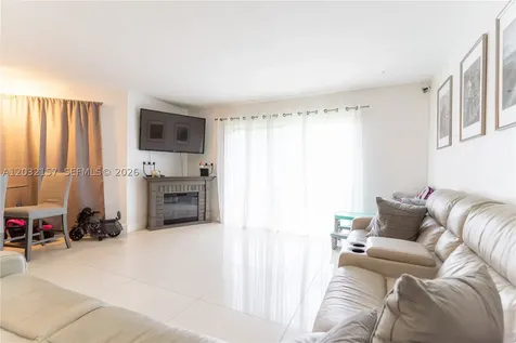 7907 N Silverado Circle Davie FL 33024