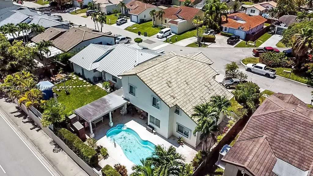 8532 SW 211th Terrace Cutler Bay FL 33189