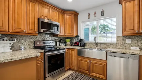 8532 SW 211th Terrace Cutler Bay FL 33189