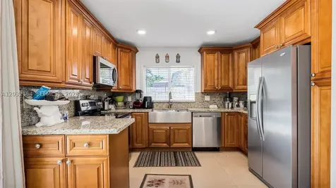 8532 SW 211th Terrace Cutler Bay FL 33189