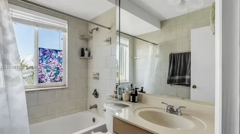 8532 SW 211th Terrace Cutler Bay FL 33189