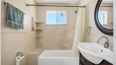 8532 SW 211th Terrace Cutler Bay FL 33189