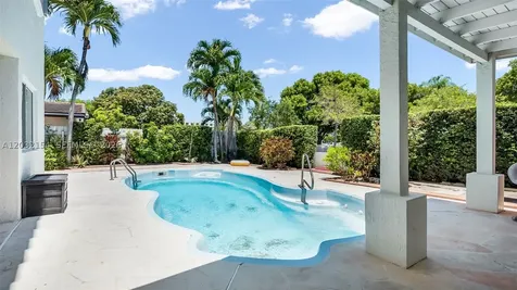 8532 SW 211th Terrace Cutler Bay FL 33189