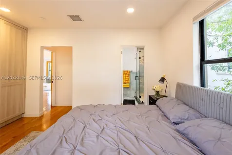 4230 Royal Palm Avenue Miami Beach FL 33140