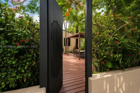 4230 Royal Palm Avenue Miami Beach FL 33140