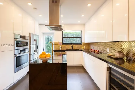 4230 Royal Palm Avenue Miami Beach FL 33140