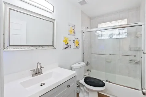 4276 SW 56th Avenue Davie FL 33314