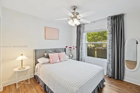 4276 SW 56th Avenue Davie FL 33314