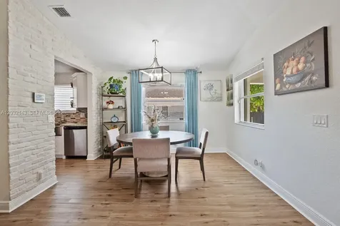 4276 SW 56th Avenue Davie FL 33314