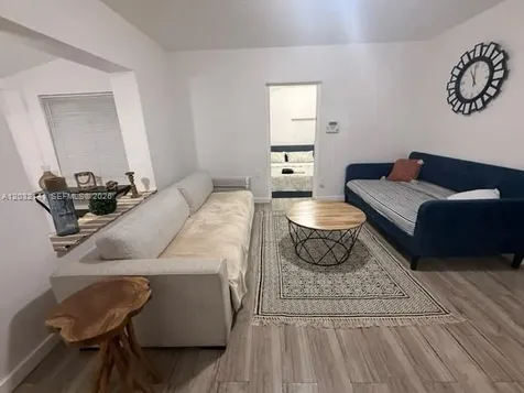 1419 NW 44th Street Miami FL 33142