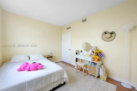 215 SW 42nd Avenue Miami FL 33134