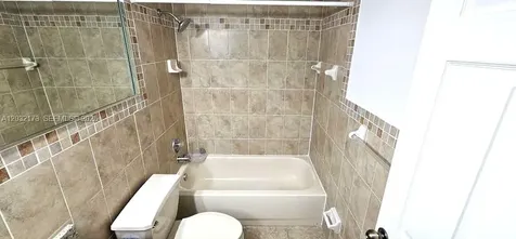 8290 Lake Drive Doral FL 33166