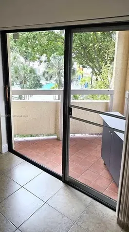 8290 Lake Drive Doral FL 33166