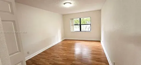 8290 Lake Drive Doral FL 33166
