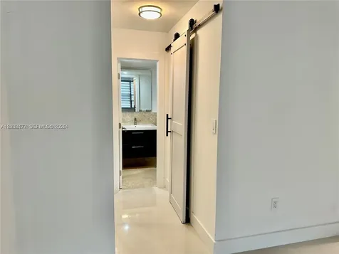 2851 NE 183rd Street Aventura FL 33160