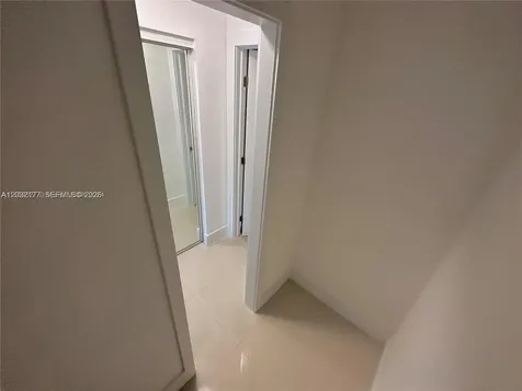 2851 NE 183rd Street Aventura FL 33160