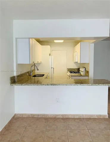 6900 N Kendall Drive Pinecrest FL 33156