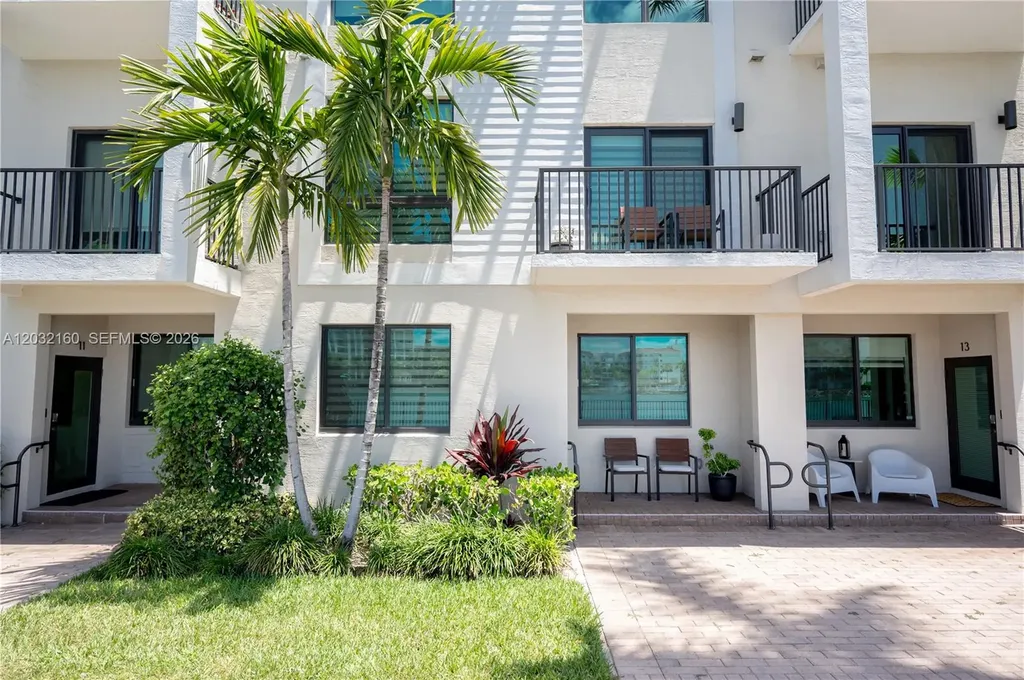 4640 NW 84th Avenue Doral FL 33166