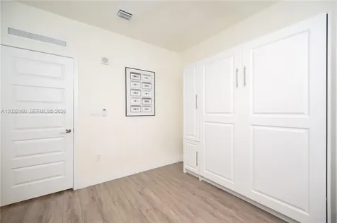 4640 NW 84th Avenue Doral FL 33166