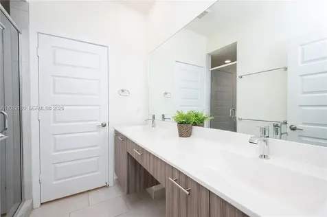 4640 NW 84th Avenue Doral FL 33166