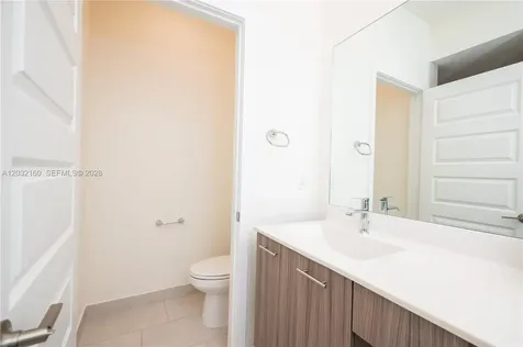 4640 NW 84th Avenue Doral FL 33166