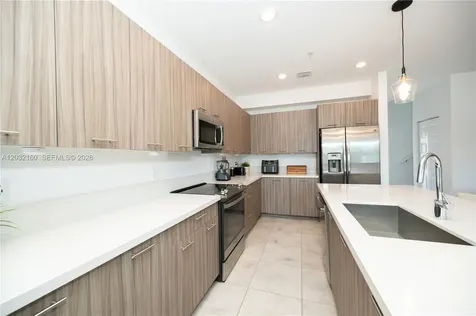 4640 NW 84th Avenue Doral FL 33166