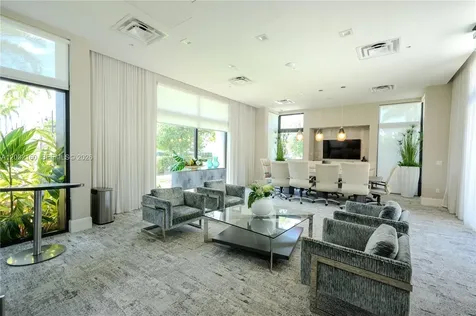 4640 NW 84th Avenue Doral FL 33166