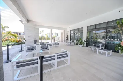 4640 NW 84th Avenue Doral FL 33166