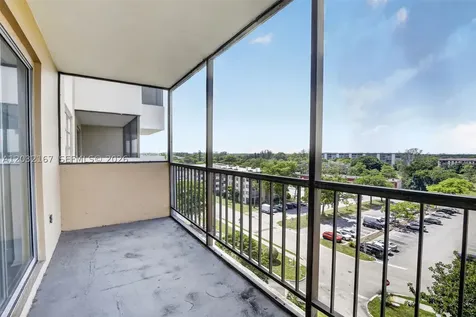 4174 Inverrary Drive Lauderhill FL 33319