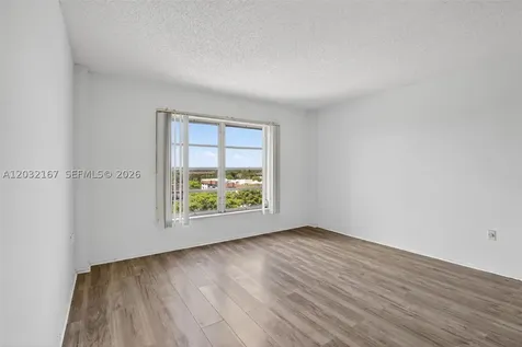4174 Inverrary Drive Lauderhill FL 33319