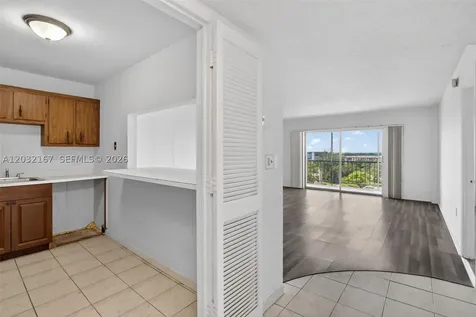 4174 Inverrary Drive Lauderhill FL 33319